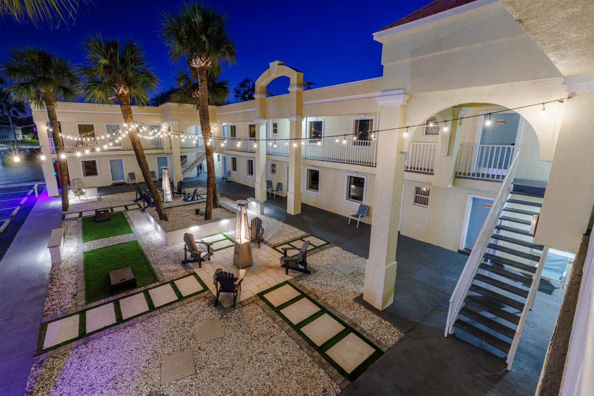 Dunes Inn & Suites - Tybee Island Exterior photo