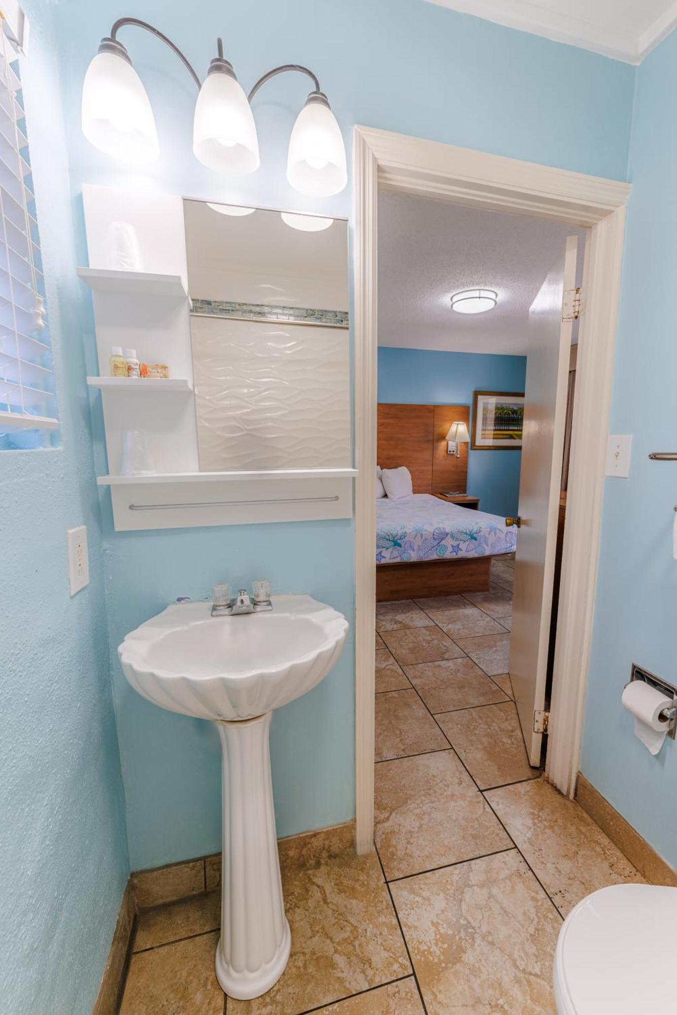 Dunes Inn & Suites - Tybee Island Exterior photo